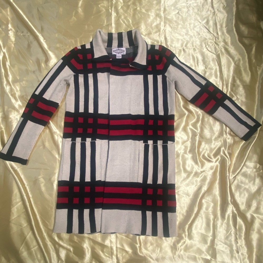 Oliver cardigan size Small